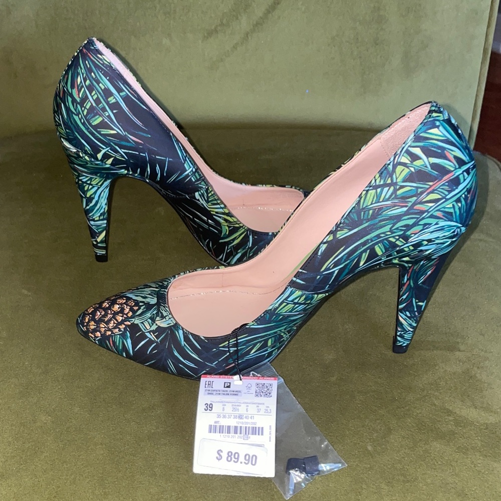 NWT Zara Jungle Heel